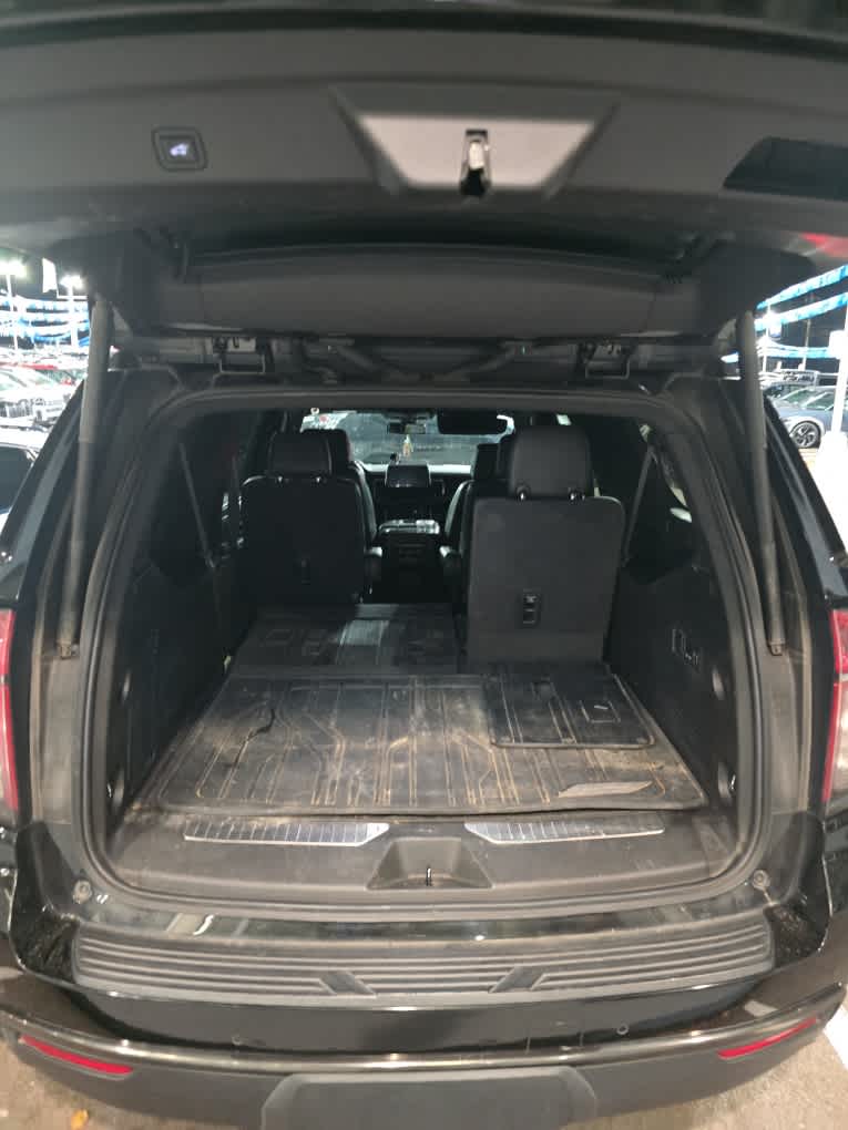 2021 Chevrolet Suburban Z71 photo 4