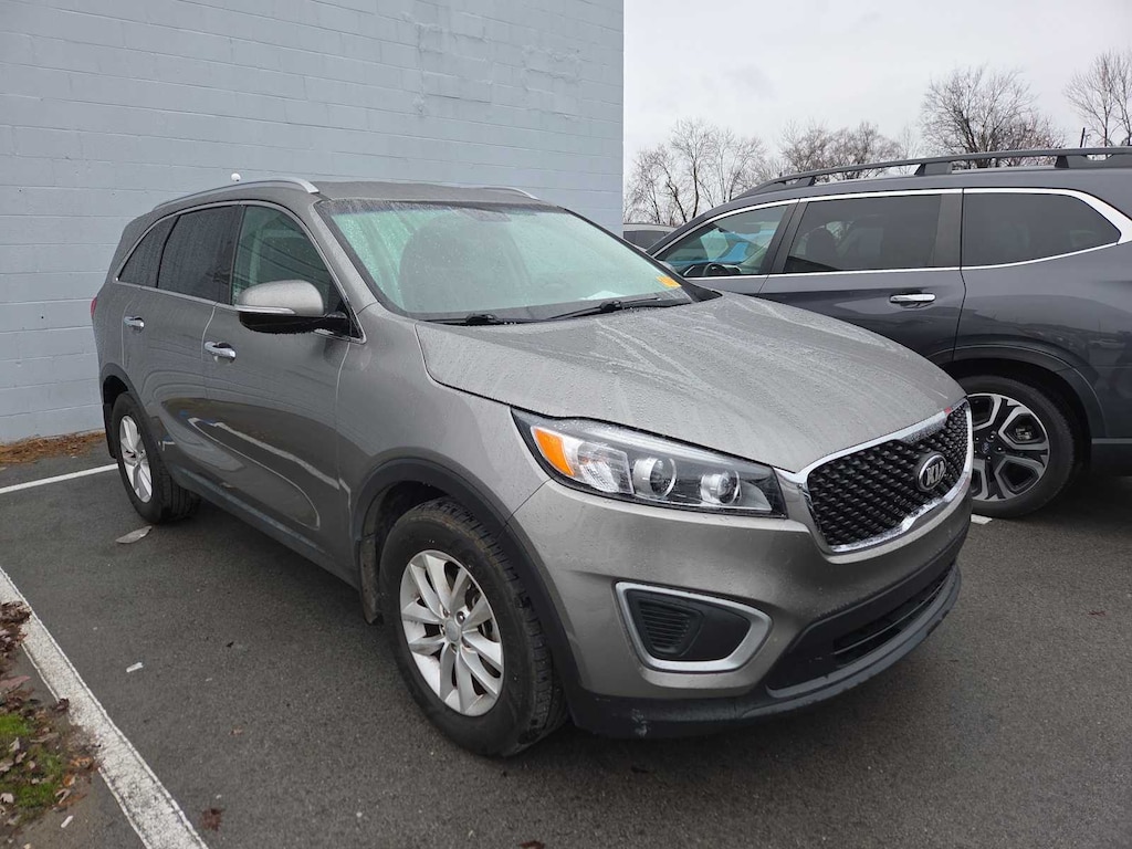 Used 2017 Kia Sorento LX SUV