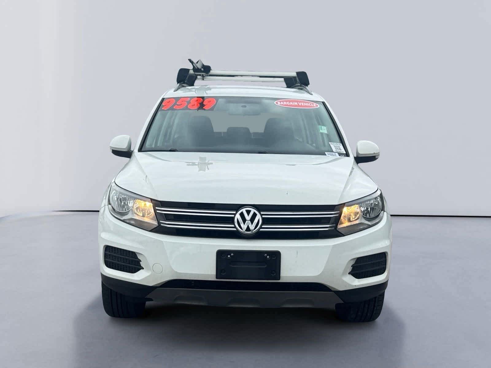 Used 2017 Volkswagen Tiguan S with VIN WVGBV7AX4HK043167 for sale in Knoxville, TN