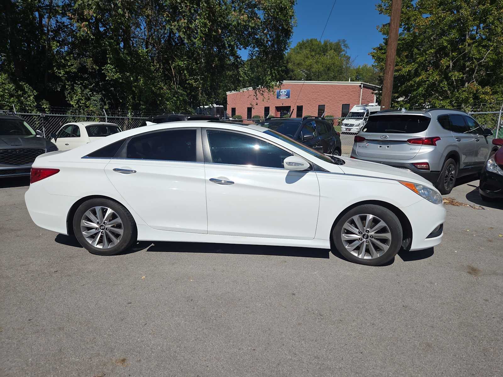 2014 Hyundai Sonata Limited photo 2