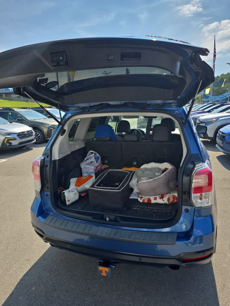 2017 Subaru Forester Touring photo 4