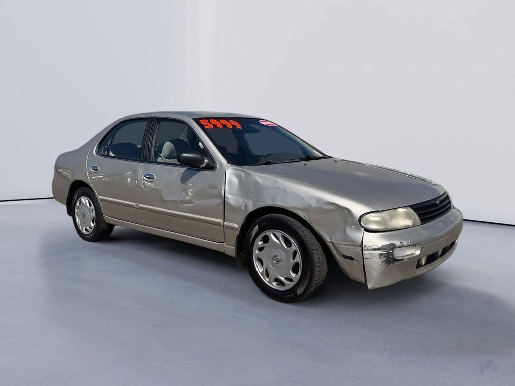 Used 1997 Nissan Altima XE Sedan