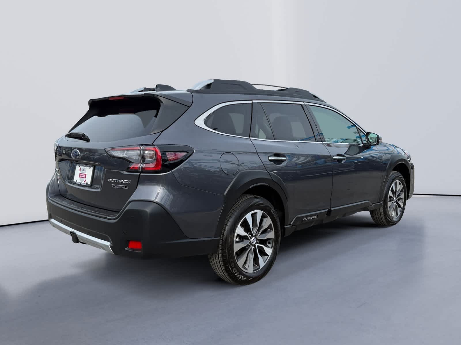 2025 Subaru Outback Touring photo 3
