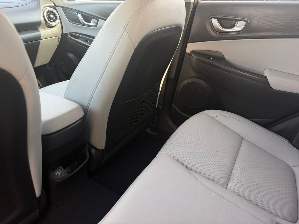 2023 Hyundai Kona Limited - Photo 16
