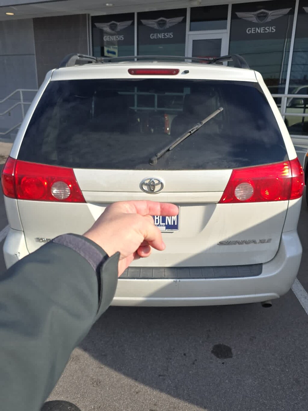 Used 2010 Toyota Sienna XLE Van