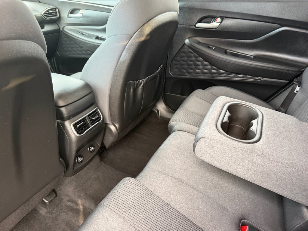 2023 Hyundai Santa Fe SE - Photo 16