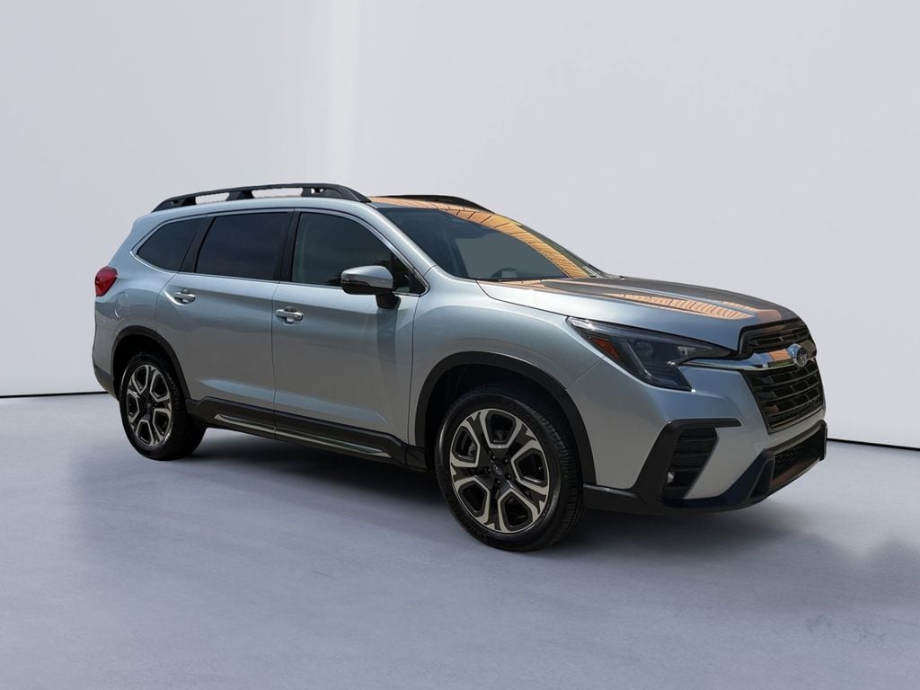 2023 Subaru Ascent Limited 7 Passenger's photo