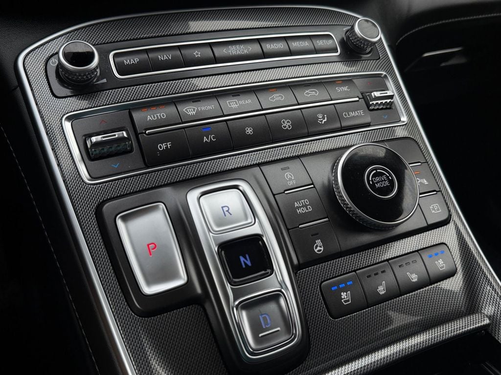 2023 Hyundai Santa Fe Limited - Photo 27