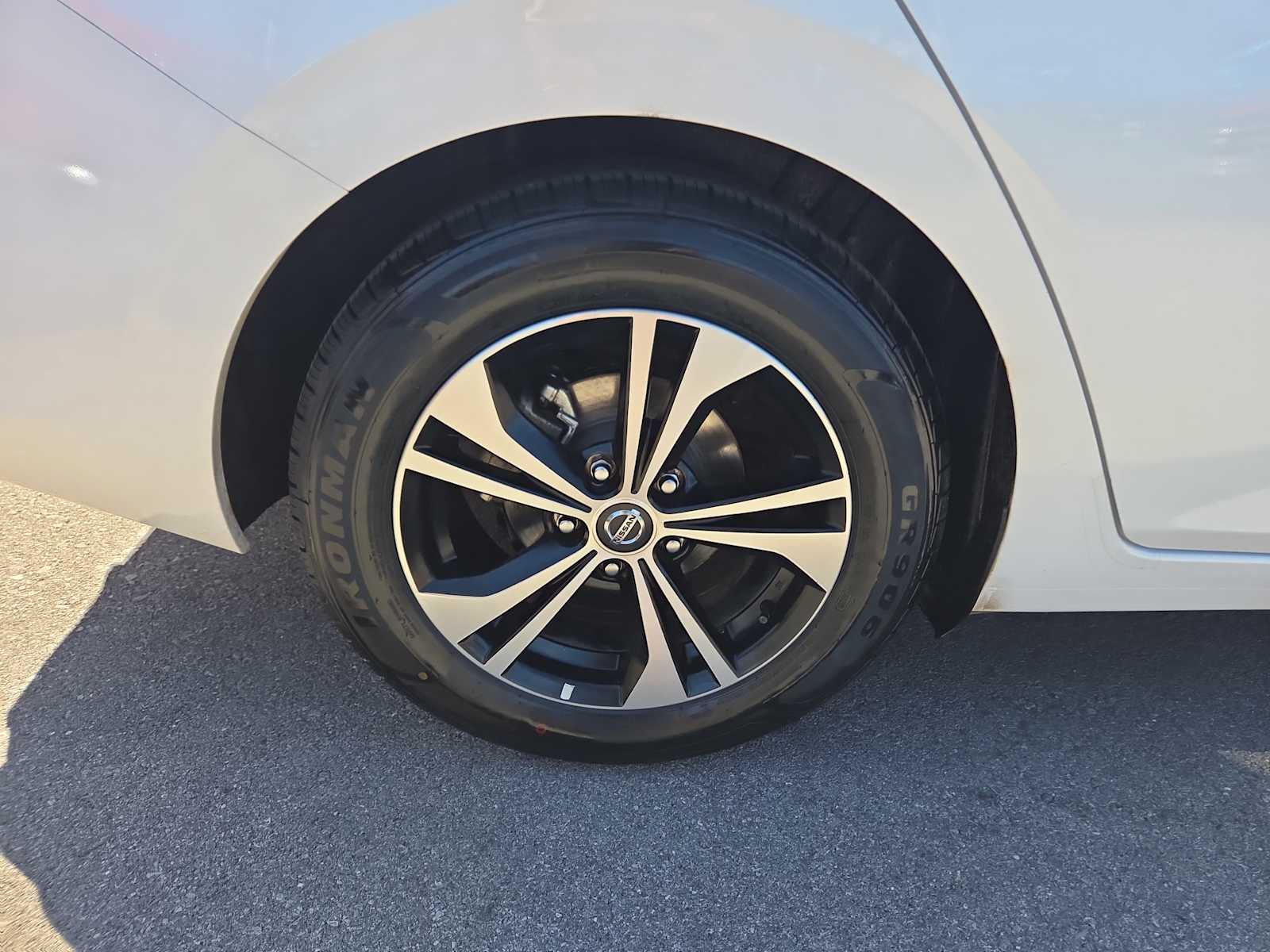 2022 Nissan Sentra SV photo 4