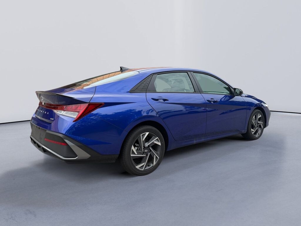 Used 2025 Hyundai Elantra Hybrid SEL Sport Sedan