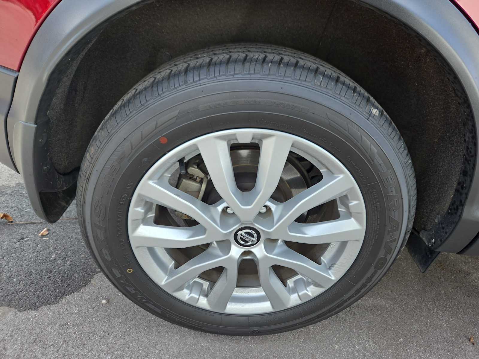 2020 Nissan Rogue Sport S photo 3