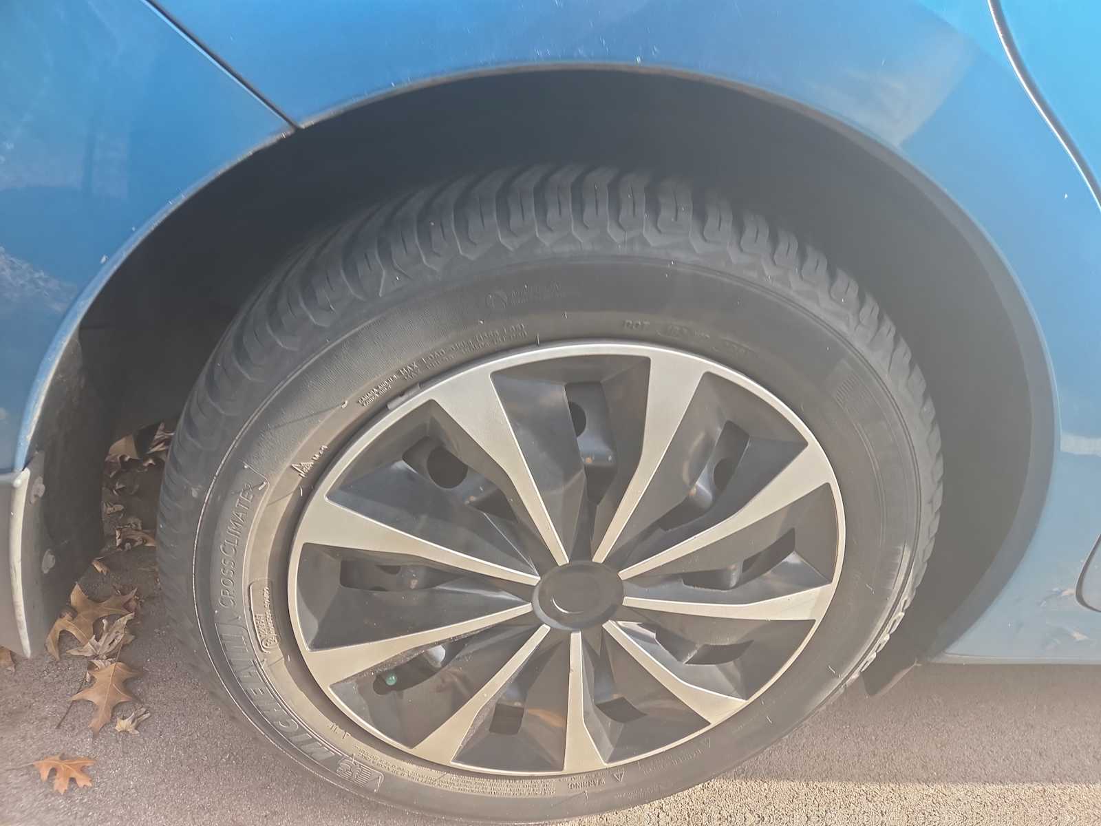 2019 Subaru Impreza 2.0i photo 3