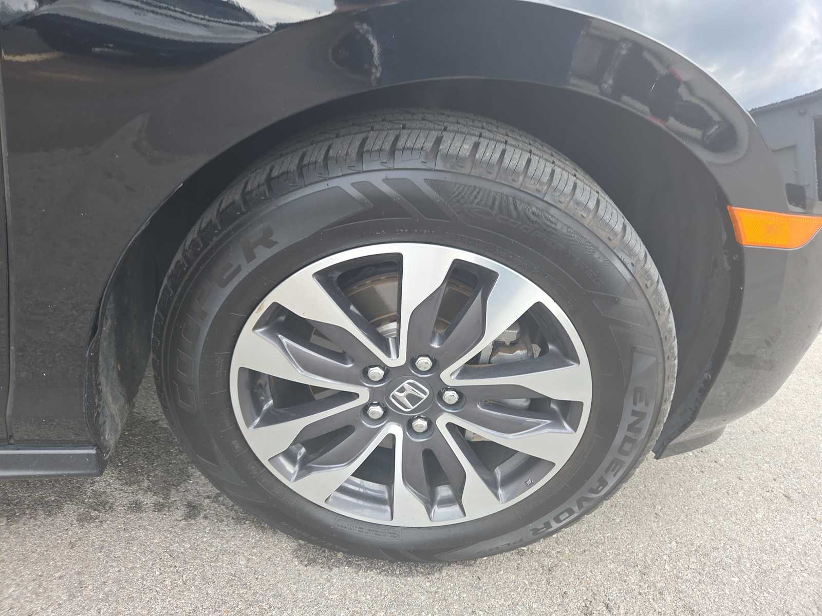 2021 Honda Odyssey EX-L photo 2