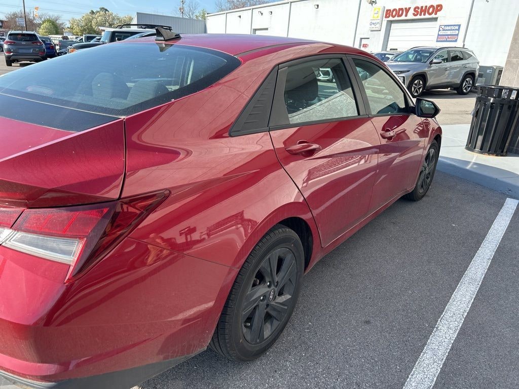 Used 2021 Hyundai Elantra SEL Sedan