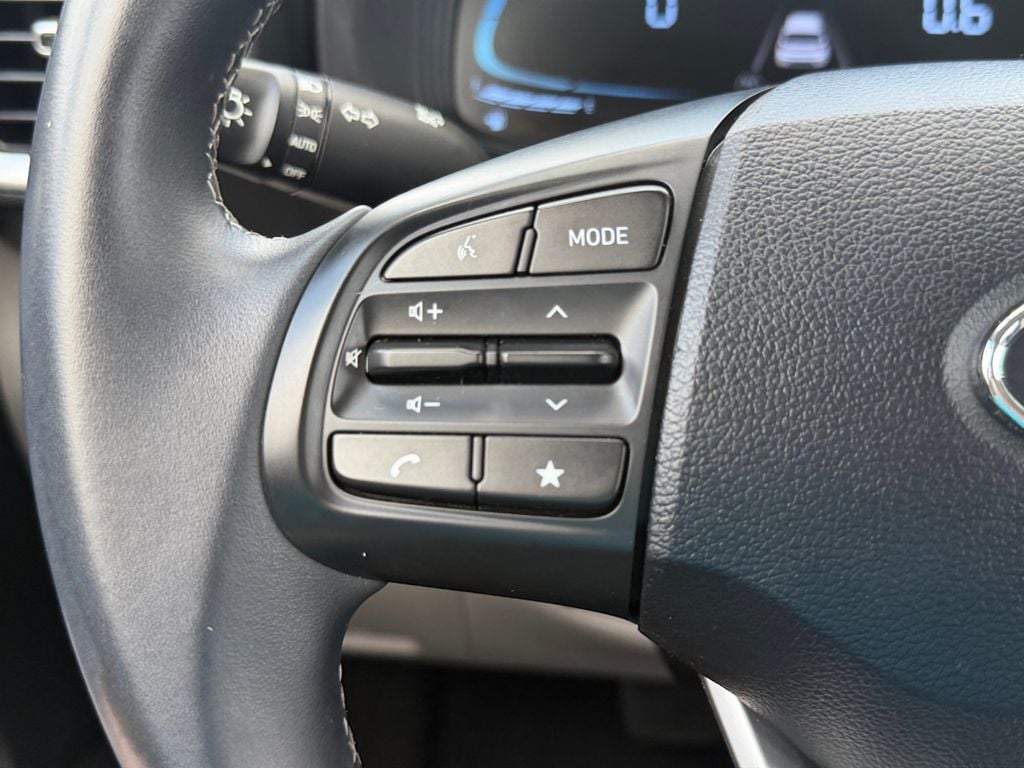 2023 Hyundai Venue SEL - Photo 22