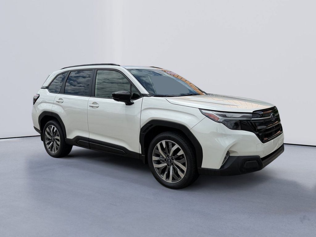 2025 Subaru Forester Touring's photo