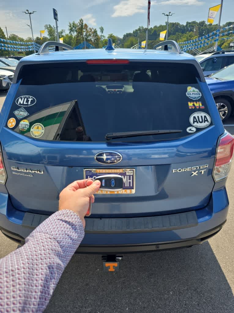 2017 Subaru Forester Touring photo 3