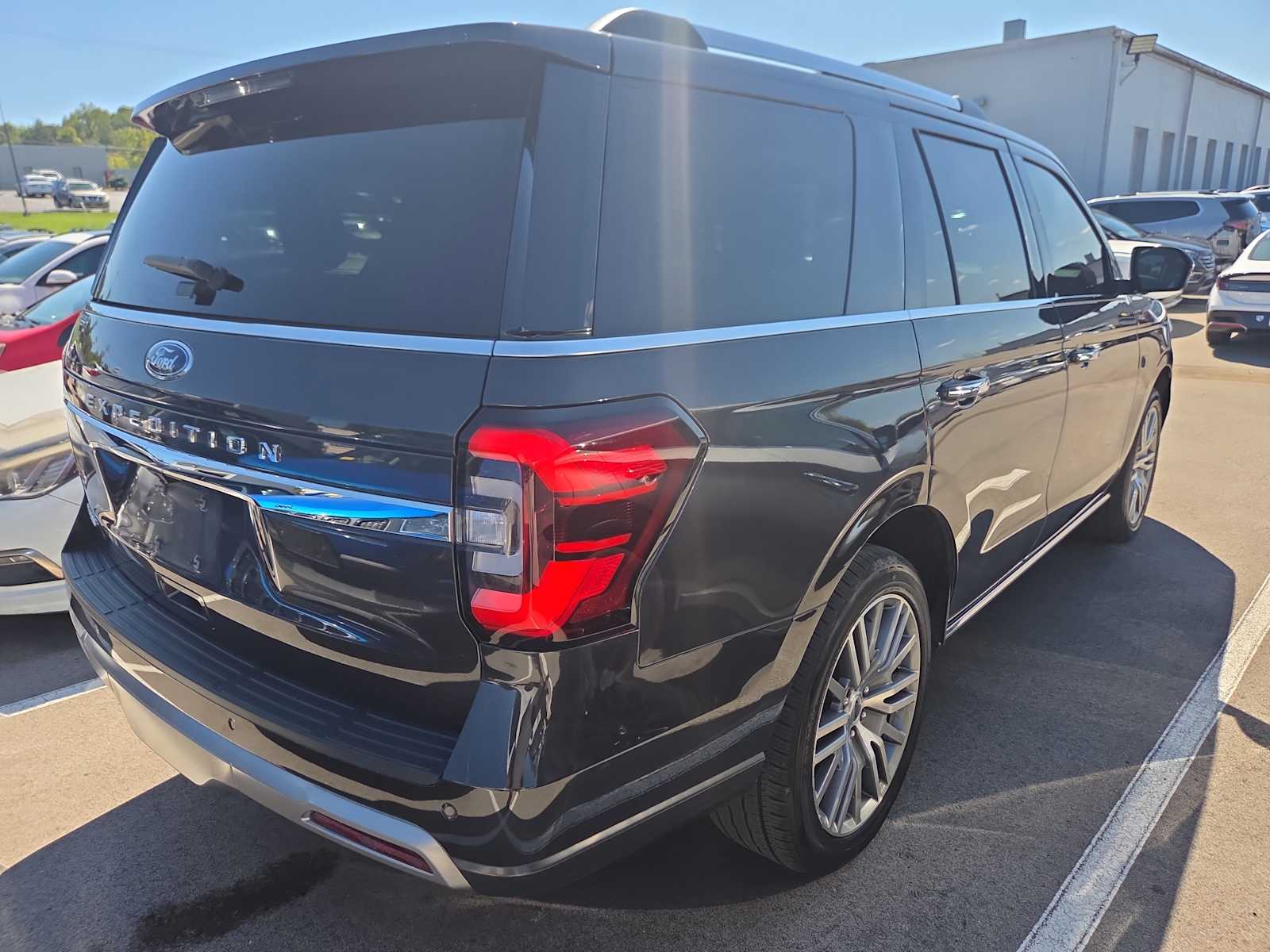 2022 Ford Expedition Limited photo 4