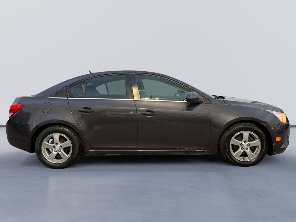 Used 2014 Chevrolet Cruze 1LT with VIN 1G1PC5SB5E7255719 for sale in Knoxville, TN