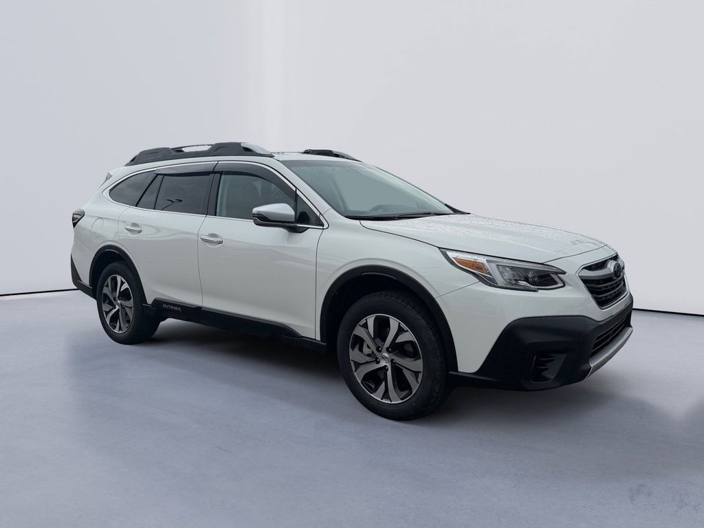 2021 Subaru Outback Touring's photo