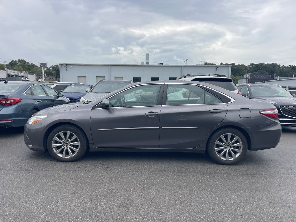 Used 2015 Toyota Camry XLE Sedan
