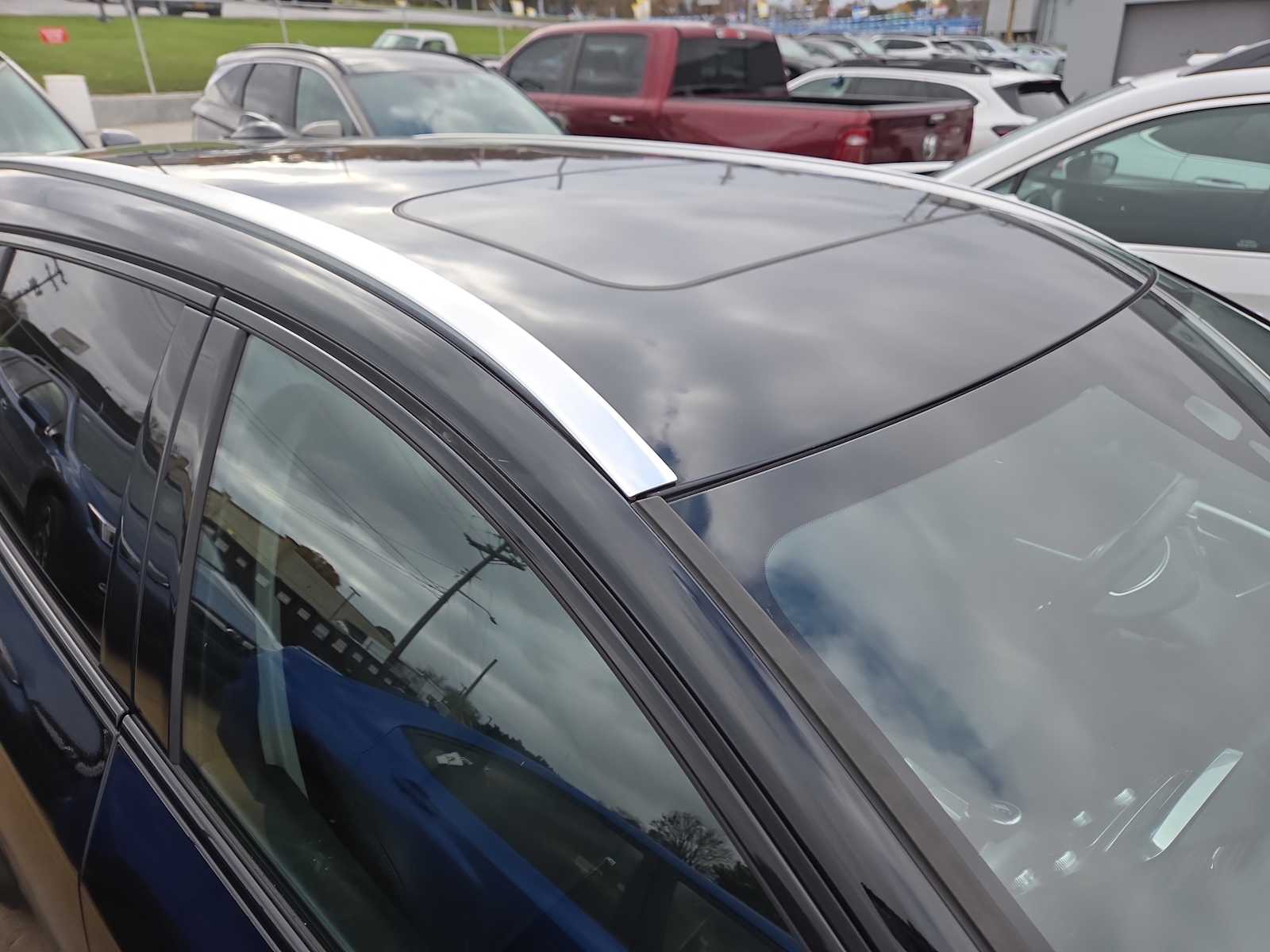 2018 Volvo V60 Cross Country T5 AWD photo 3