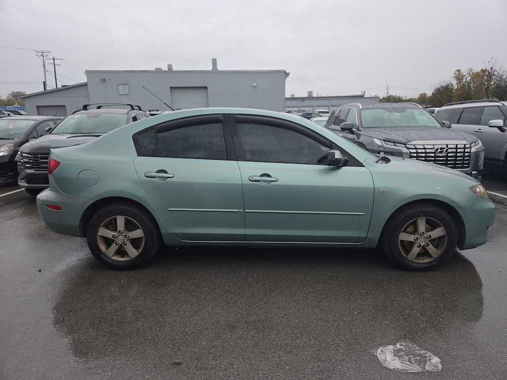 Used 2004 Mazda Mazda3 i Sedan