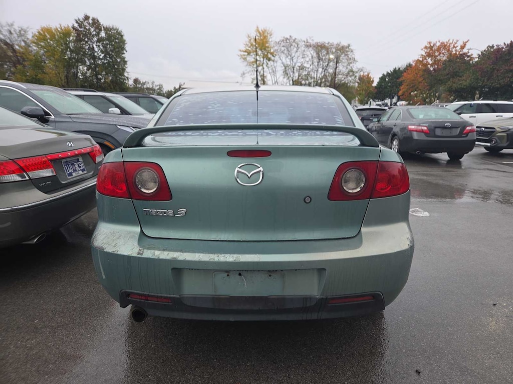 Used 2004 Mazda Mazda3 i Sedan