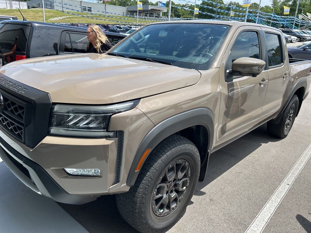 2022 Nissan Frontier PRO-4X Crew Cab 4X4's photo