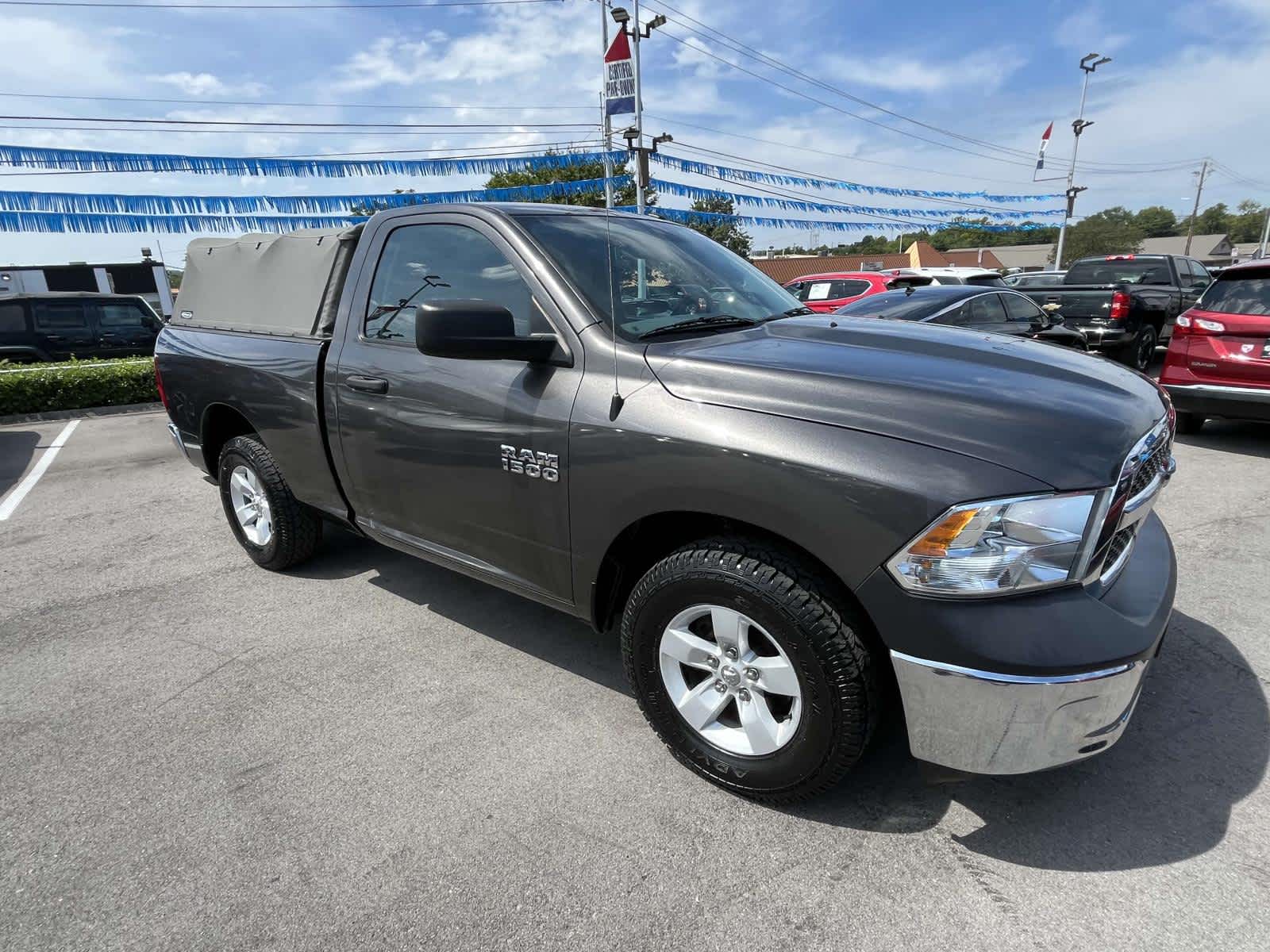 Used 2018 RAM Ram 1500 Pickup Tradesman with VIN 3C6JR6AG9JG195318 for sale in Knoxville, TN