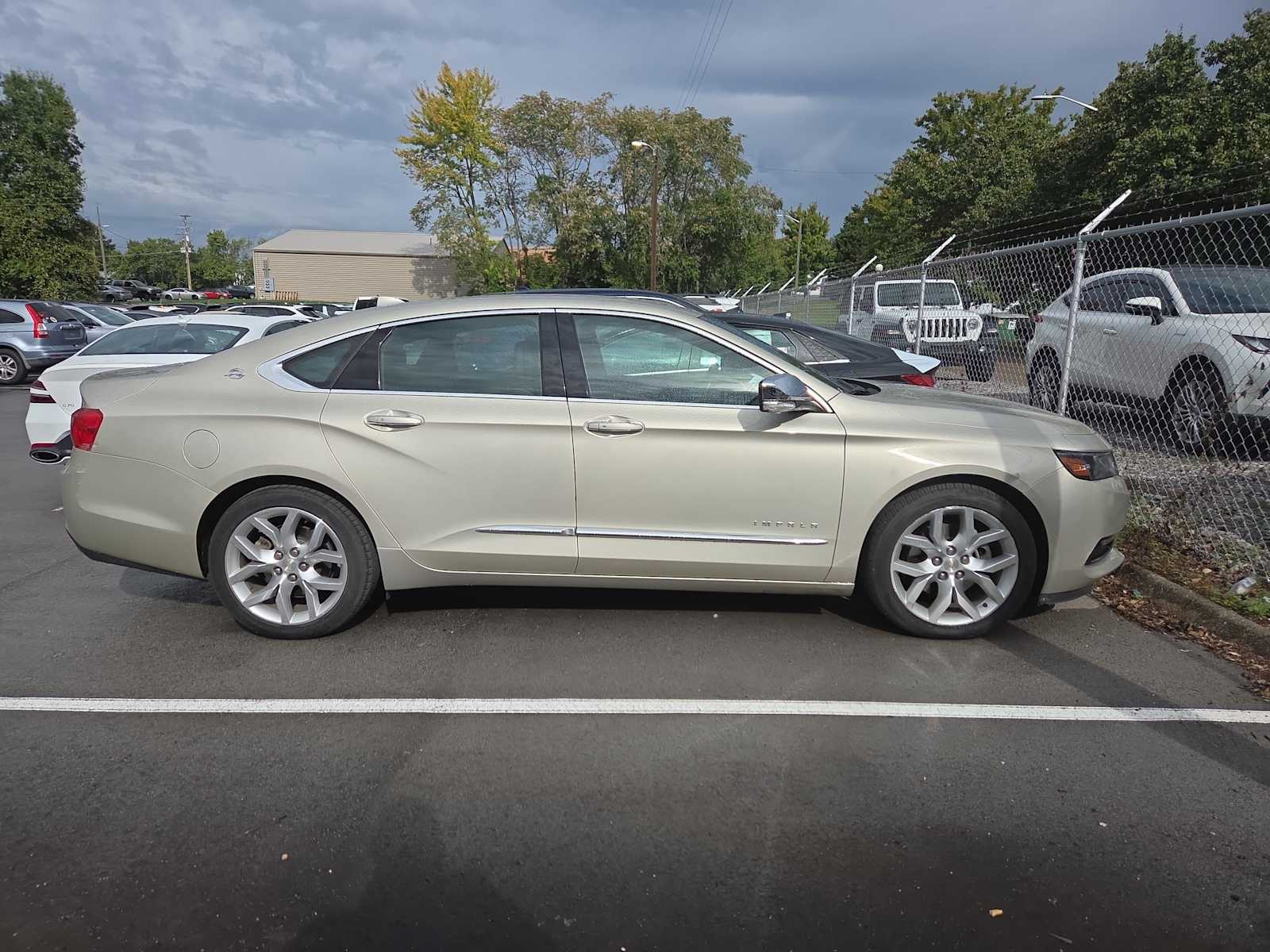 2014 Chevrolet Impala LTZ photo 3
