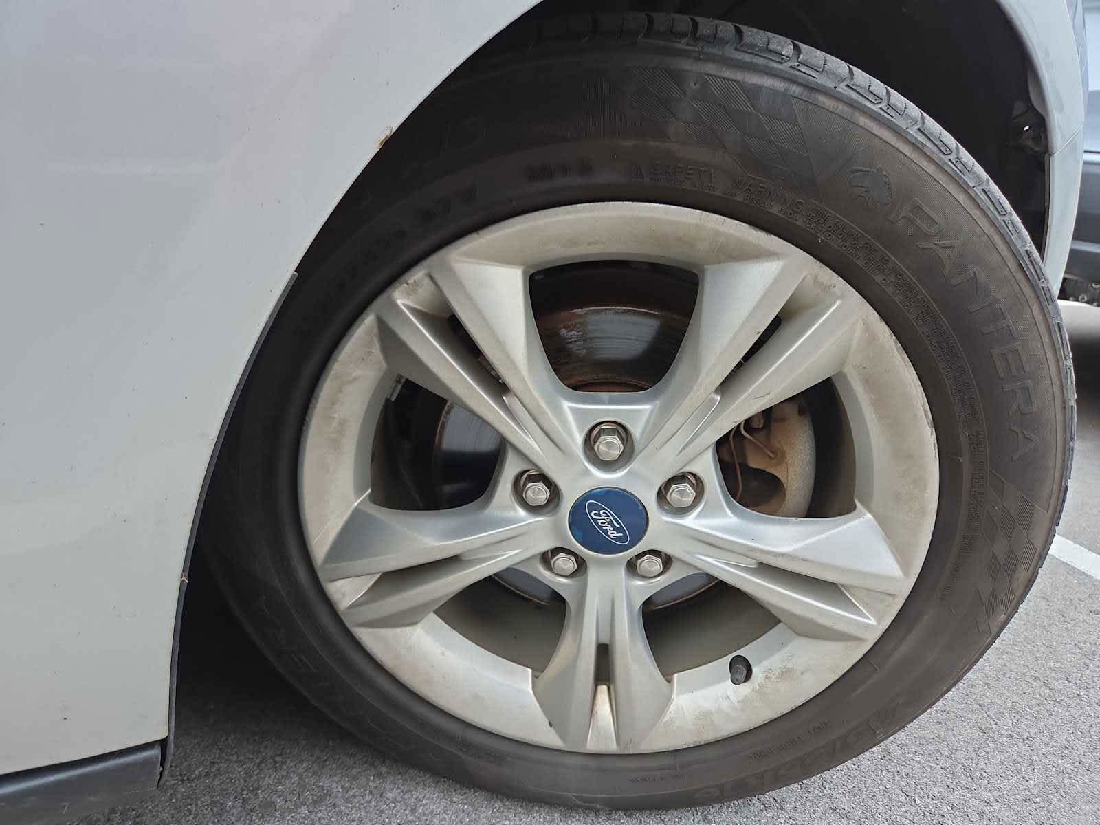 Used 2013 Ford Focus SE with VIN 1FADP3F23DL177580 for sale in Knoxville, TN