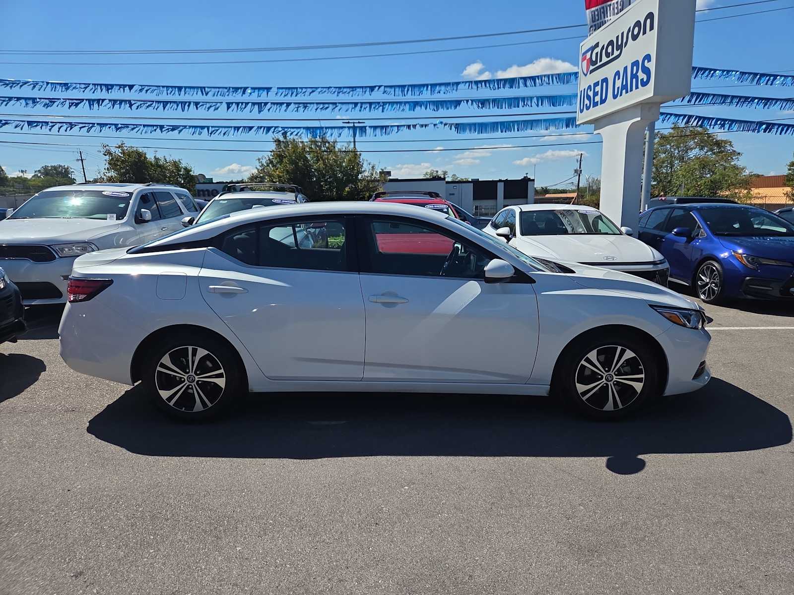 2022 Nissan Sentra SV photo 3