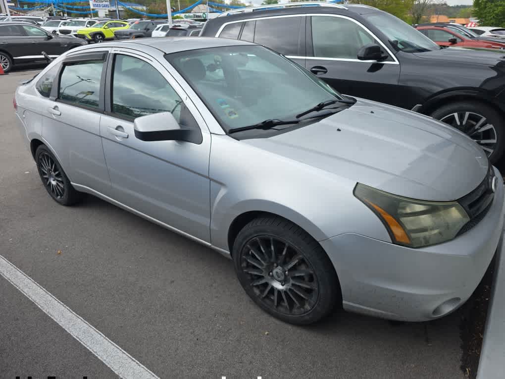 Used 2011 Ford Focus SES with VIN 1FAHP3GN2BW121555 for sale in Knoxville, TN