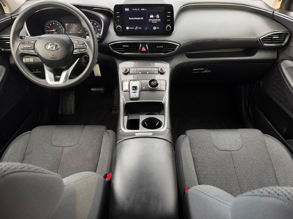 2023 Hyundai Santa Fe SE - Photo 17