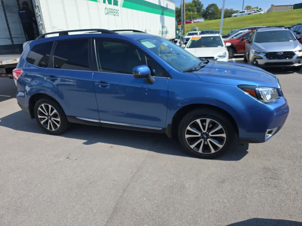 2017 Subaru Forester Touring photo 2