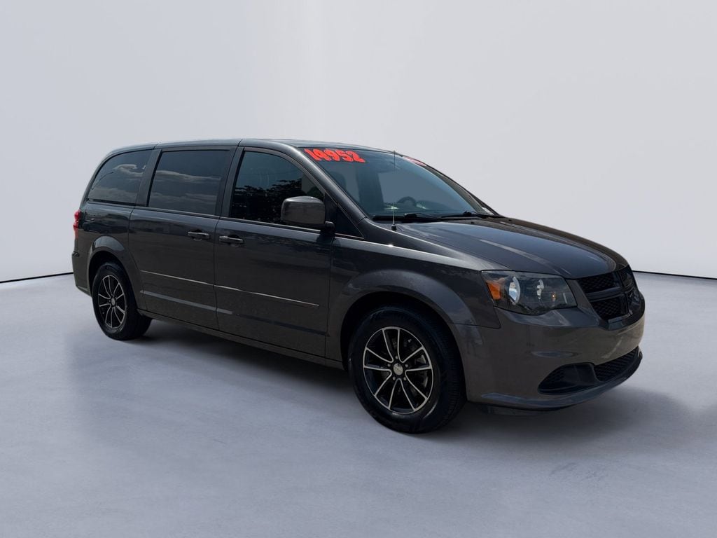 Used 2017 Dodge Grand Caravan SE Plus