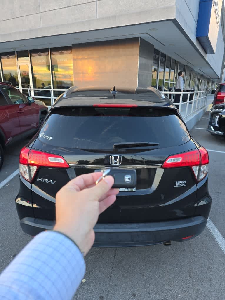 2022 Honda HR-V EX 2WD photo 2