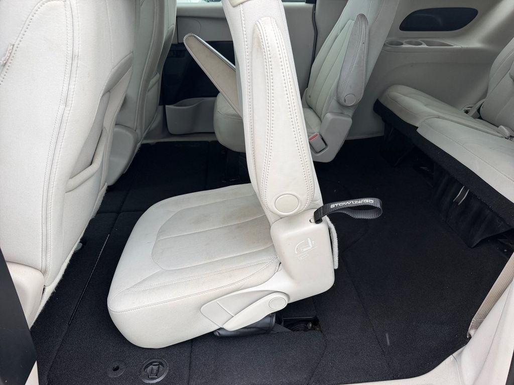 Used 2017 Chrysler Pacifica Touring Van