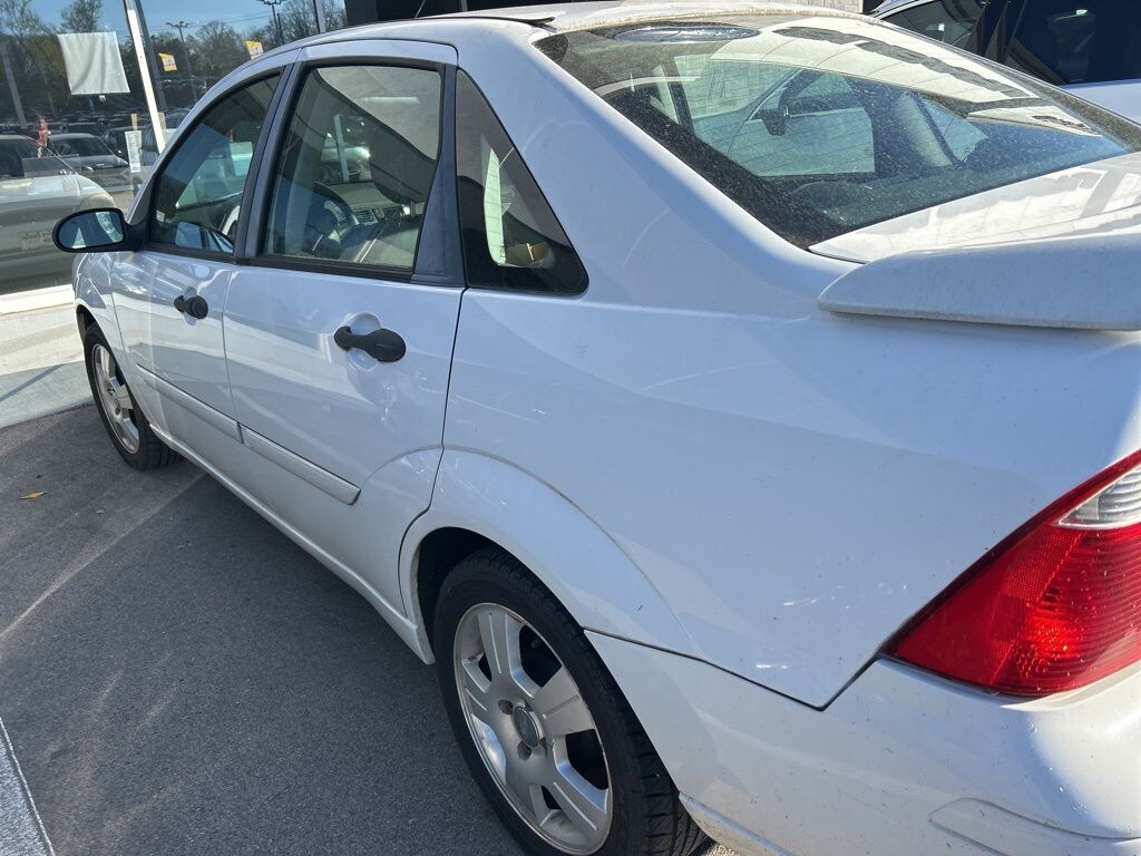 Used 2007 Ford Focus Sedan