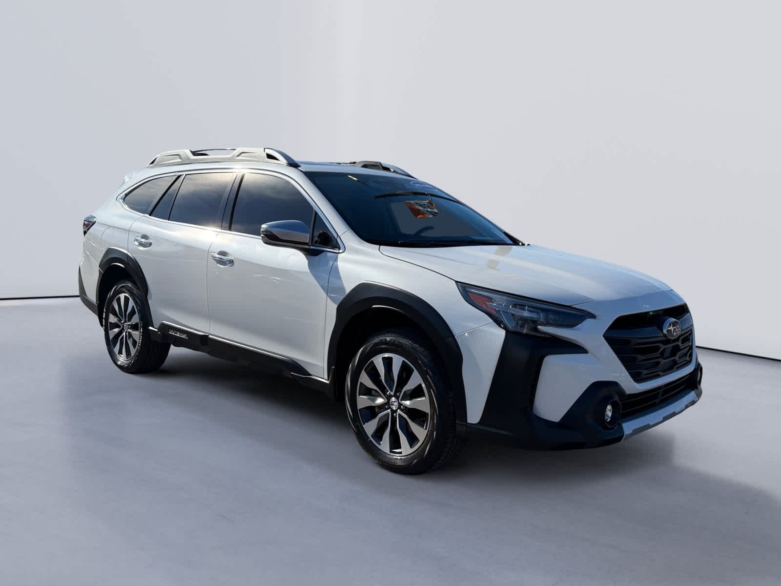 2024 Subaru Outback Touring's photo