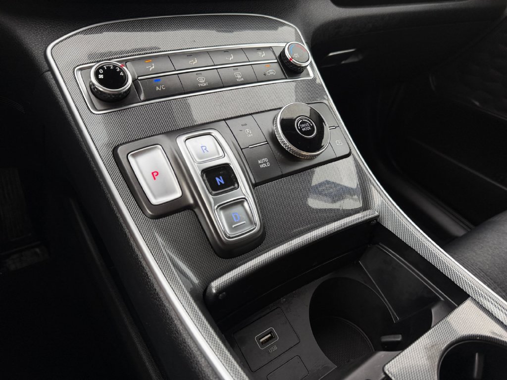 2023 Hyundai Santa Fe SE - Photo 23