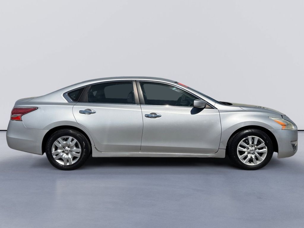 Used 2013 Nissan Altima Sedan S with VIN 1N4AL3APXDC165010 for sale in Knoxville, TN