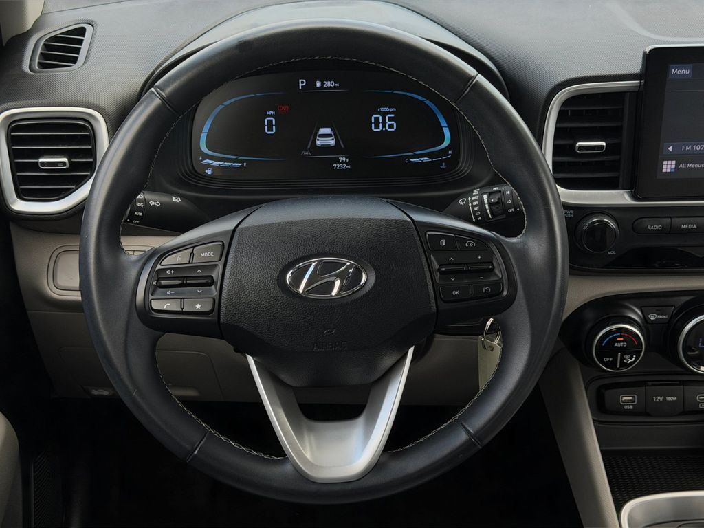 2023 Hyundai Venue SEL - Photo 19