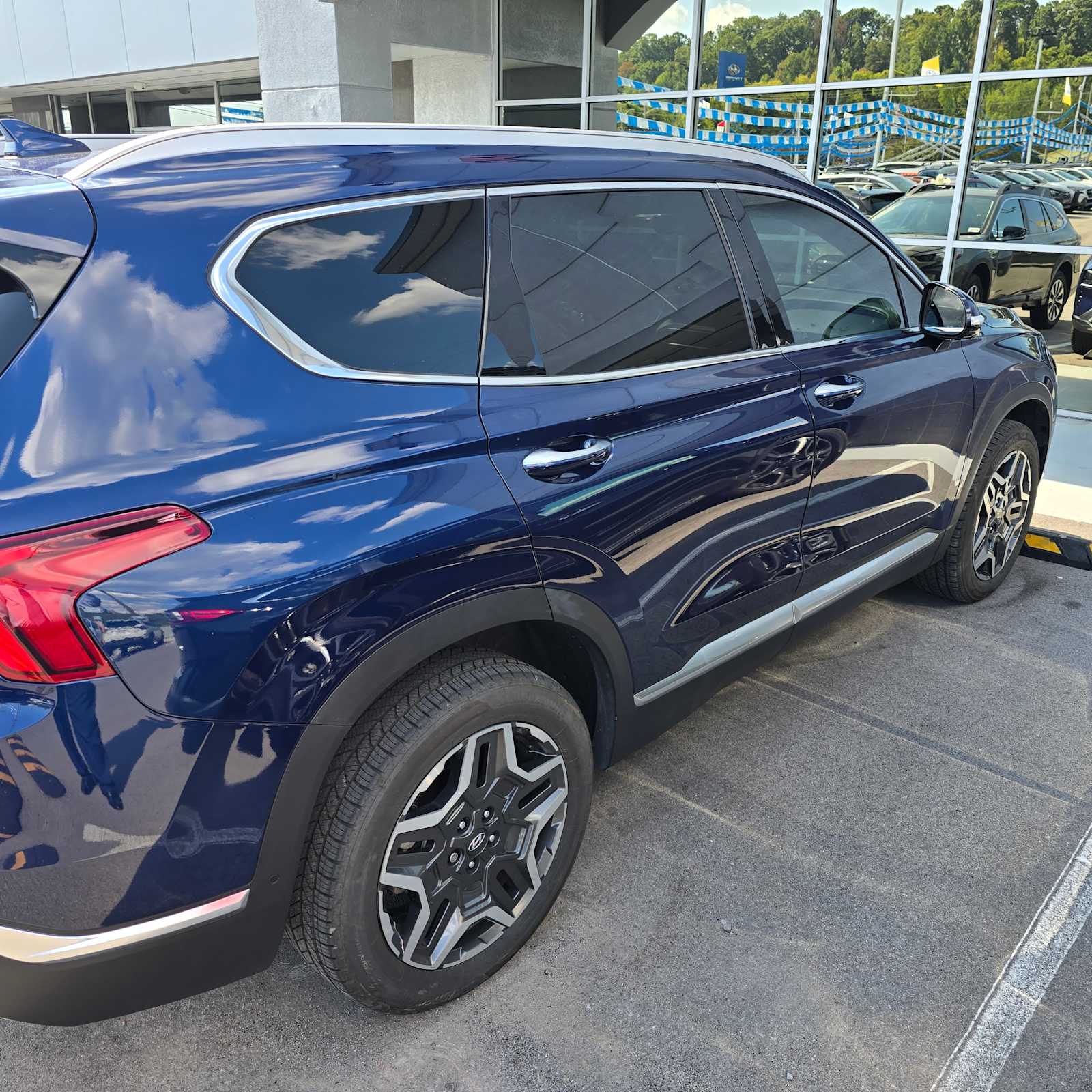 2023 Hyundai Santa Fe Limited photo 2