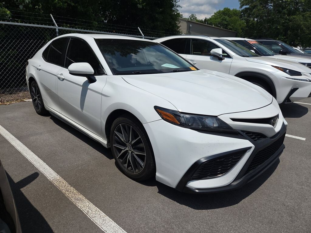 Used 2021 Toyota Camry SE Sedan