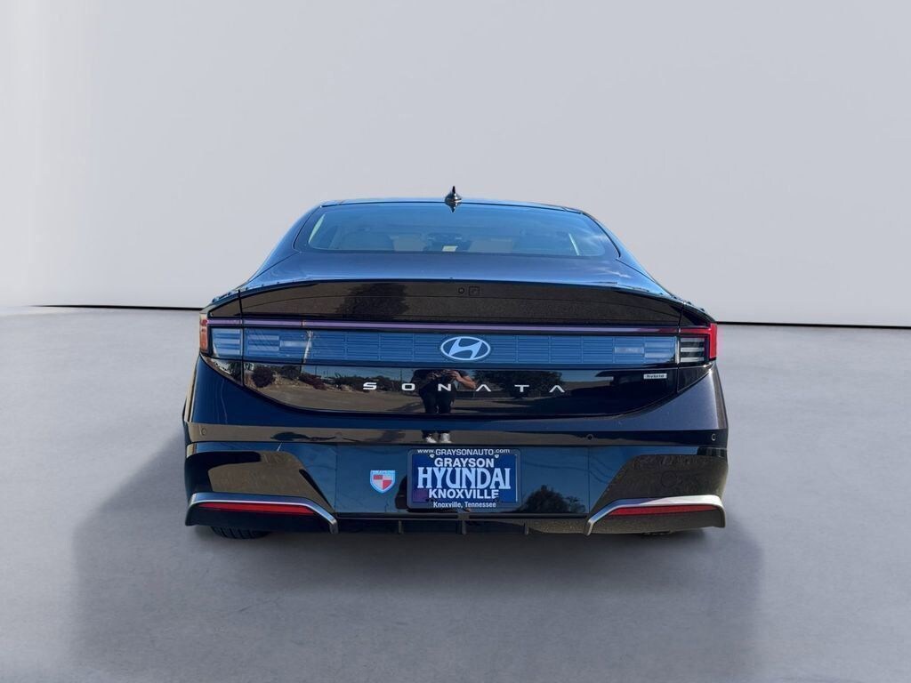 Used 2025 Hyundai Sonata Hybrid Limited Sedan