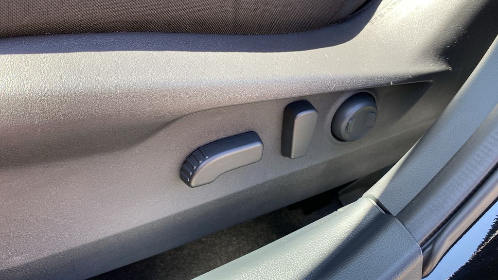 2025 Subaru Legacy Premium - Photo 19