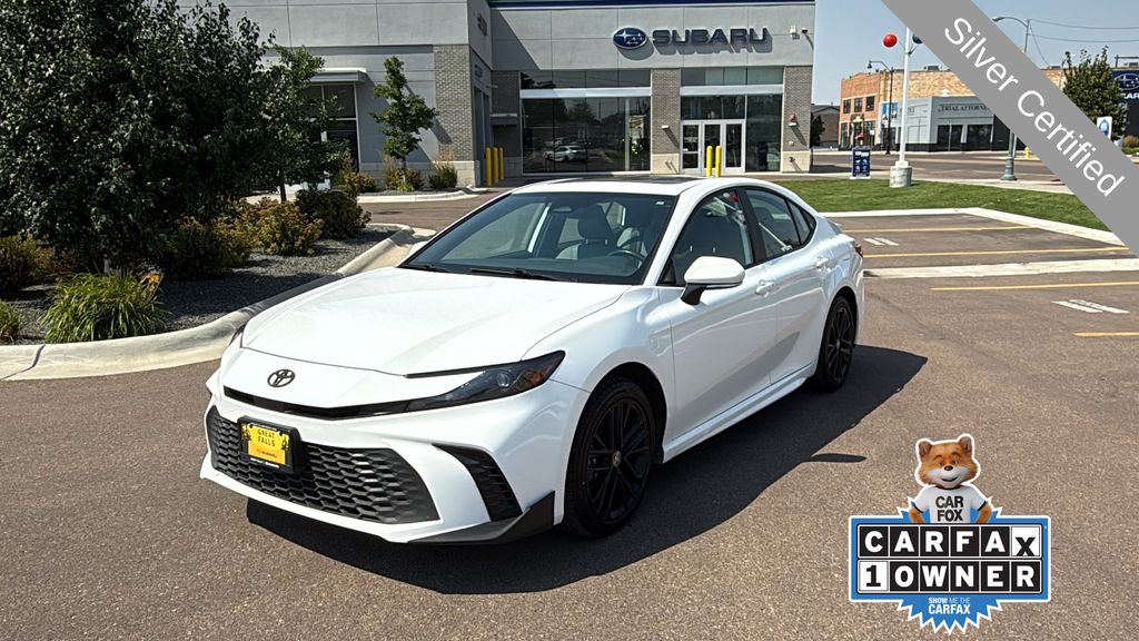 2025 Toyota Camry SE