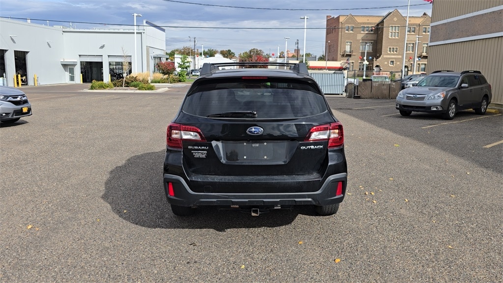 2018 Subaru Outback Base photo 7